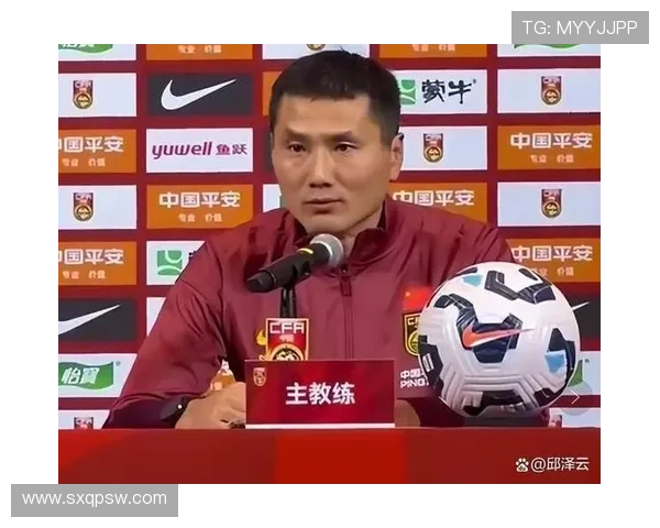 国足首发亮相邵佳一五后卫改革